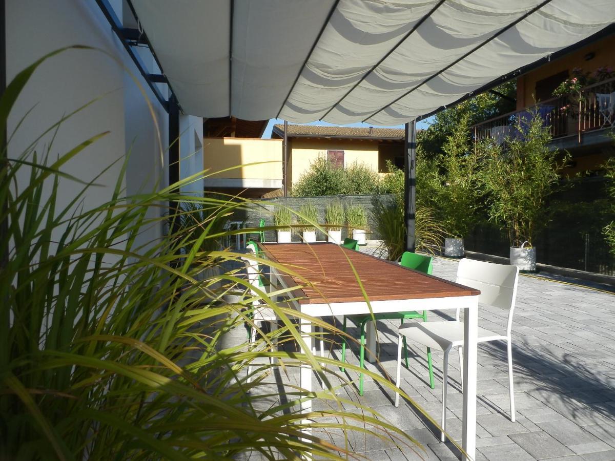 Bb Sharingloft Sirmione Bed & Breakfast ภายนอก รูปภาพ