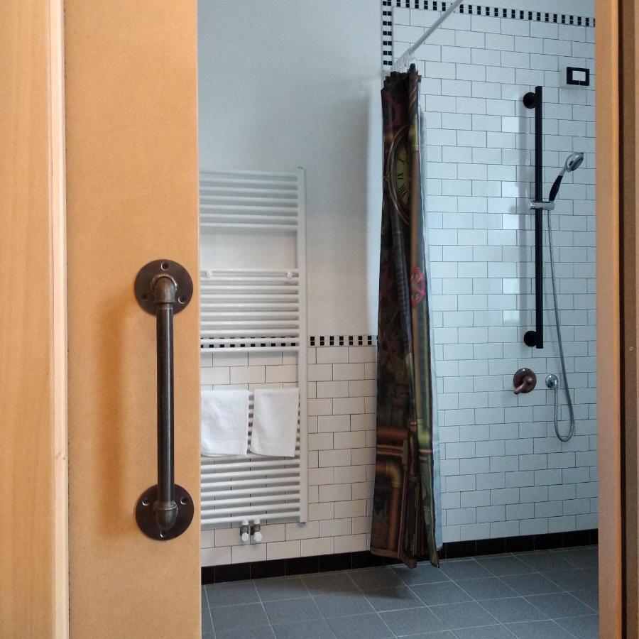 Bb Sharingloft Sirmione Bed & Breakfast ภายนอก รูปภาพ